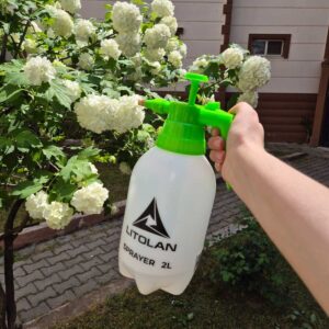 BASINÇLI POMPA 2LT BİTKİ SULAMA VE İLAÇLAMA POMPASI BEYAZ